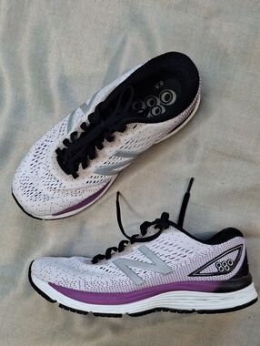 New Balance 880 v9 Running Shoes White Purple Size 8.5 B W880WT9